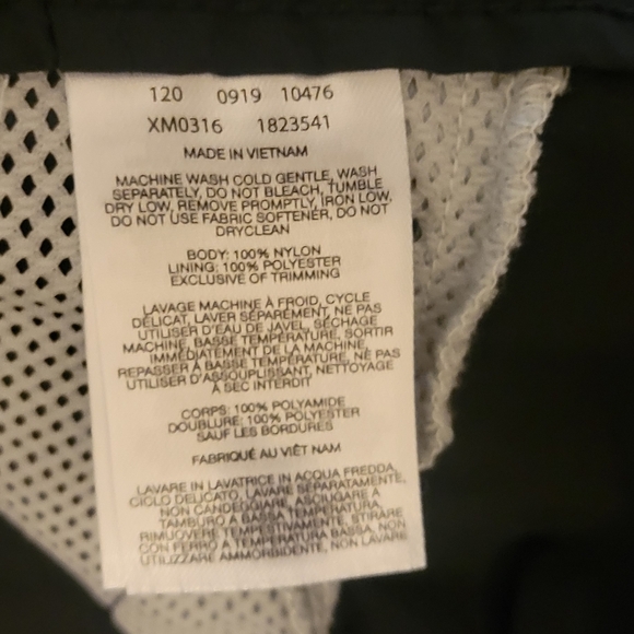 Columbia PFG Fishing Shorts . Medium 8 In Inseam - Picture 3 of 4